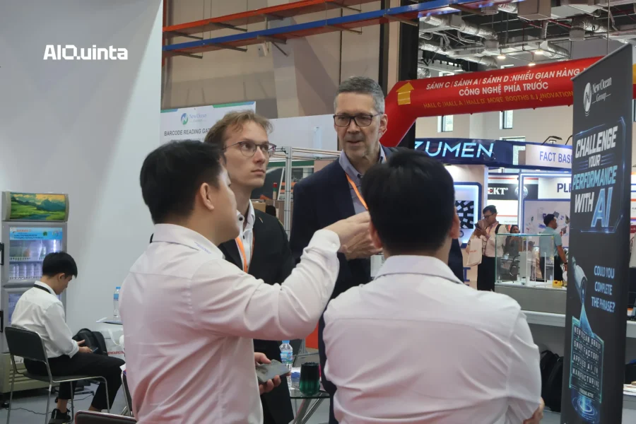AIQuinta demonstrating practical AI Agents for manufacturing operations at VIMF 2026